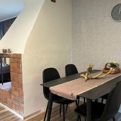 Family-friendly farm Stuga in Los