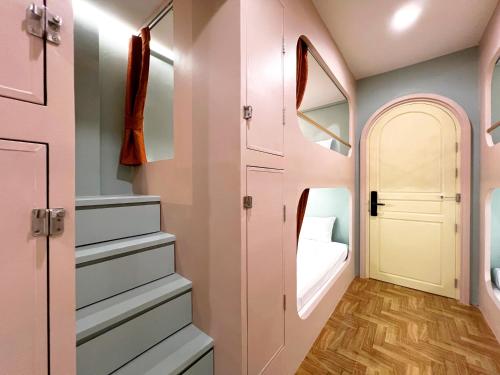 The Snug Airportel in Phuket