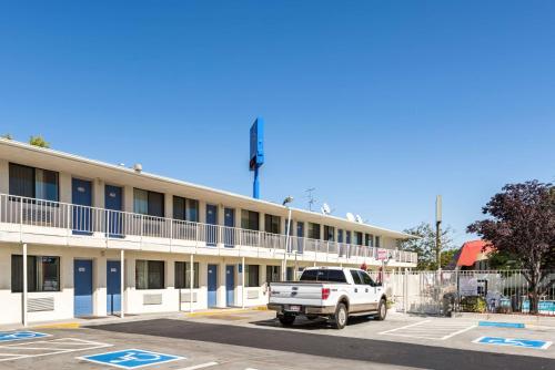 Motel 6-Reno, NV - Virginia Plumb