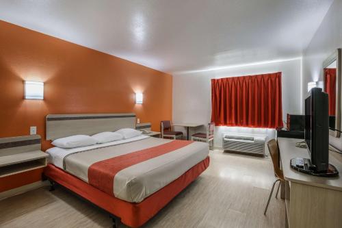 Facilities, Motel 6 Pasadena, TX in Pasadena