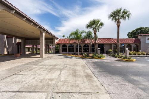 Motel 6-Spring Hill, FL - Weeki Wachee