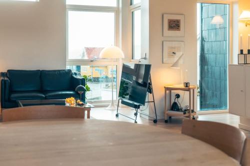 High End 4 BR Home in Hoyvik for 7-8 guests in Hoyvík