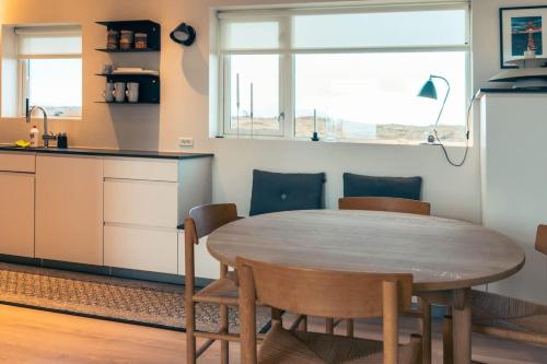 High End 4 BR Home in Hoyvik for 7-8 guests in Hoyvík