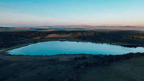 Instants D'absolu Ecolodge & Spa - Cantal