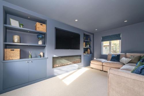 Chevin Forest Home with Cinema Style Room FULL HOUSE in Otley and Yeadon