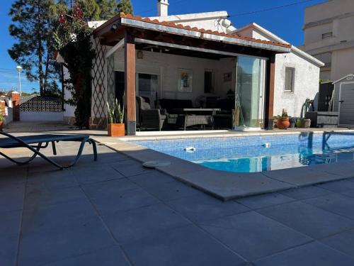 Létesítmények, BUNGALOW El CARMOLÍ MAR MENOR (BUNGALOW El CARMOLI MAR MENOR) in Los Urrutias