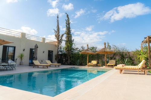Maison soli Marrakech in Ait Ourir