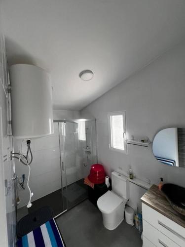 Zuhanyzó, BUNGALOW El CARMOLÍ MAR MENOR (BUNGALOW El CARMOLI MAR MENOR) in Los Urrutias
