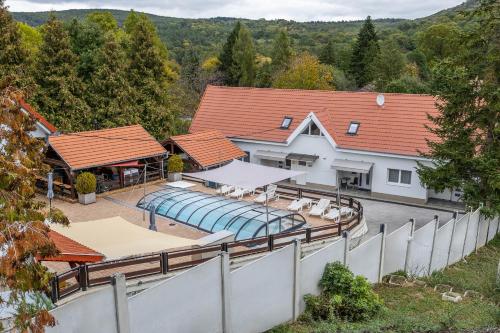 Forrás Panzió és Apartman