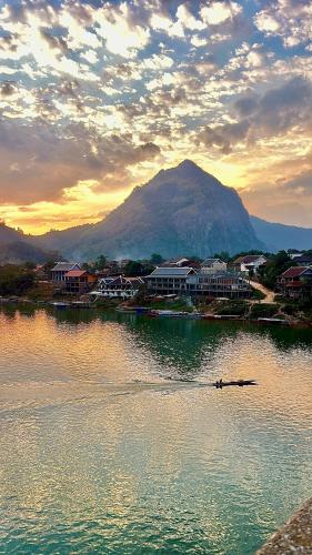 Arthith Guesthouse in Nong Khiaw