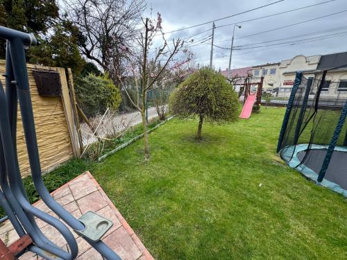 Playground, Loft Apartment with Parking in Poruba