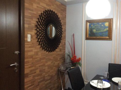 Condo at Parkside Villas across the airport, Manila (fotografie 8)