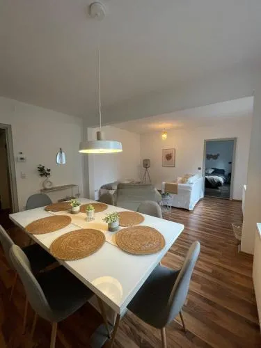 Modern & cozy 4-room apartment with charm in Augsburg, Deutschland