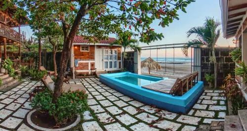 . Romantic Seaside Casita w Pool, AC, Fire Sunsets