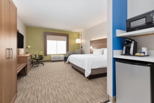Holiday Inn Express Hotel & Suites Amarillo South an IHG Hotel - image 38