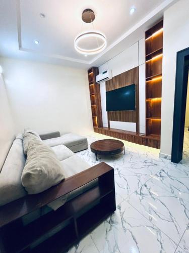 Beautifully Furnished 4 Bedroom Duplex Guzape - image 3