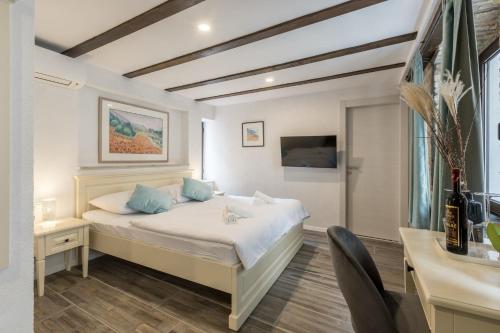 Old Town Rooms Matusko Room Type - Deluxe Room
