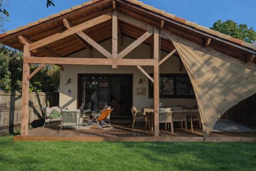 Maison avec dépendance, proche de la plage
