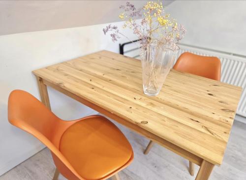 Mini hotel with home facilities in Hamilton West in Hamilton