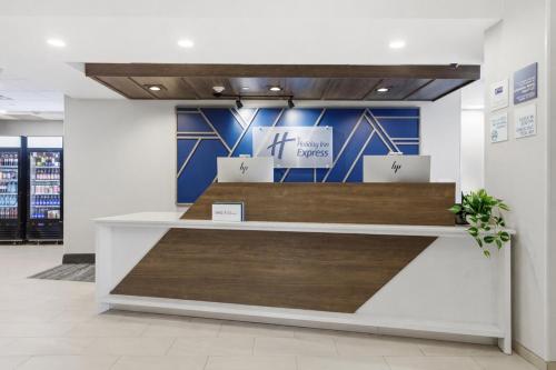 Wingate by Wyndham State Arena Raleigh/Cary Hotel - image 30