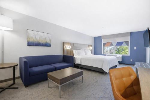 Wingate by Wyndham State Arena Raleigh/Cary Hotel - image 42