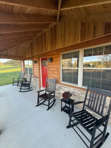 Cattail Cabin in Clinton (NY)