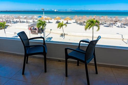 Hotel & Suites Domani in Progreso, Mexico