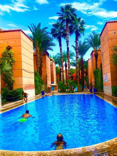 Riad Atlas Swimming Pools A Jacuzzi Parking And Close To The City Center - Marrakech
