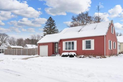 Family-Friendly Home with Patio and Privacy Fence in Austin (MN)