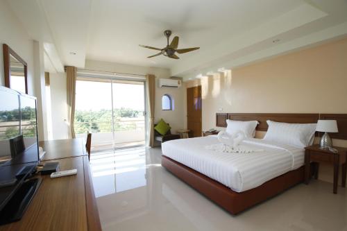 1 queen bed