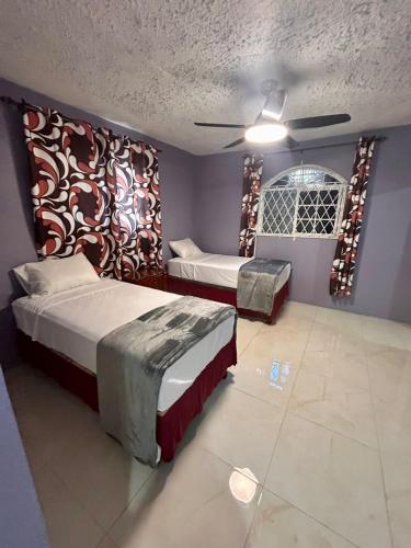 Coke Guest House in Mandeville