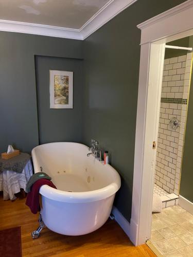 Wakamow Heights Bed and Breakfast in Moose Jaw (SK)