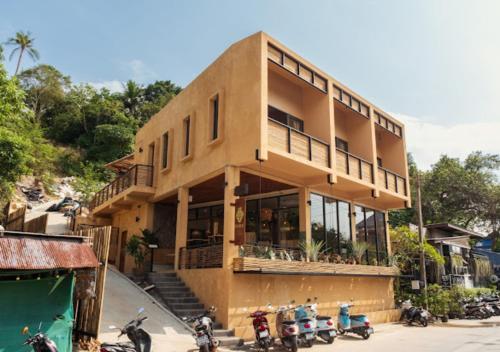 The Petra Boutique Studios - Koh Tao