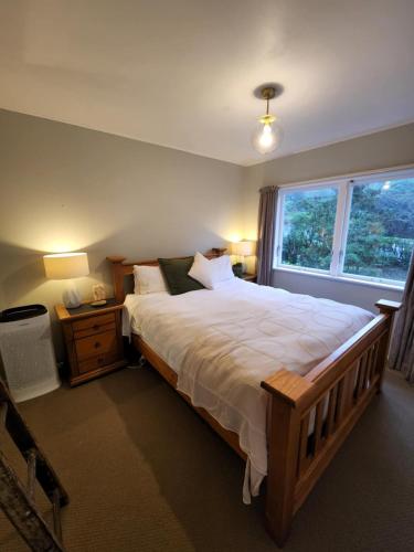 Säng, Babbling Brook for your Wellington weekend in Karori