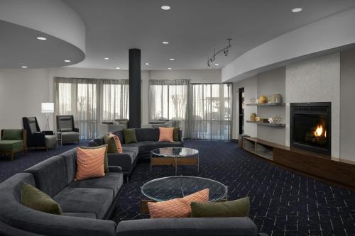 Courtyard Danville - image 41