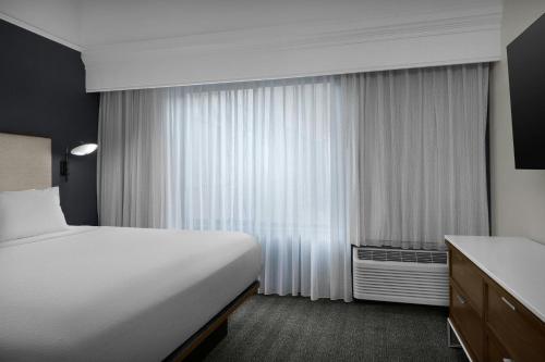 Courtyard Danville - image 44