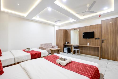 2 king beds