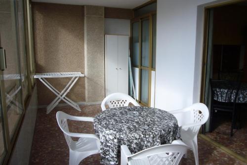 One-Bedroom Apartment (2 - 4 Adults) image 5