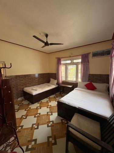 Deluxe Family Room