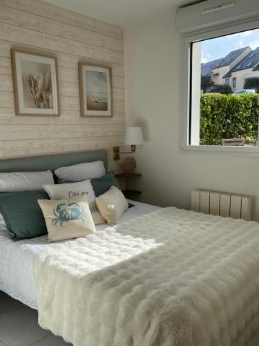 Perle des Sables Blancs, appartement entier à 100m de la plage avec parking privé