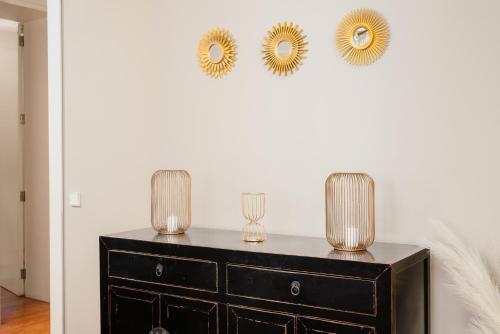 Luxurious 4BR Apt in Central Lisbon Sleeps 10 - image 14