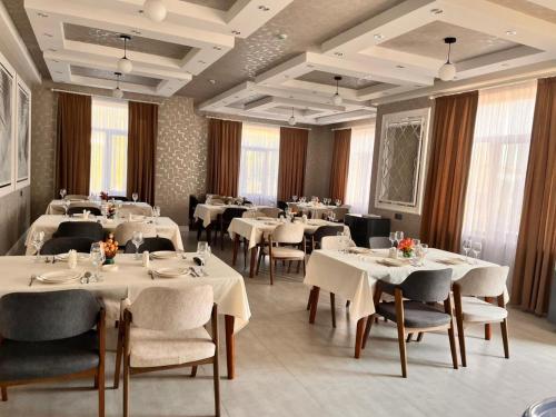 River Hotel Restaurant in Quba