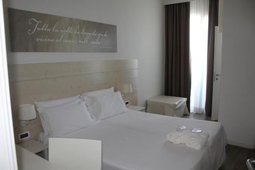 Hotel Universal - image 4