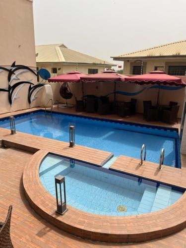 Yüzme havuzu, Glovis Hospitality in Abuja