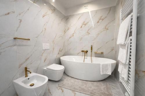 2 bedrooms, 3 beds