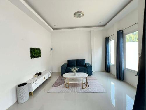 แฮ้ปปี้โฮม in เสม็ด