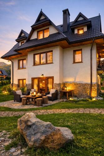 Domek Gabi z balia w ogrodzie - Poronin