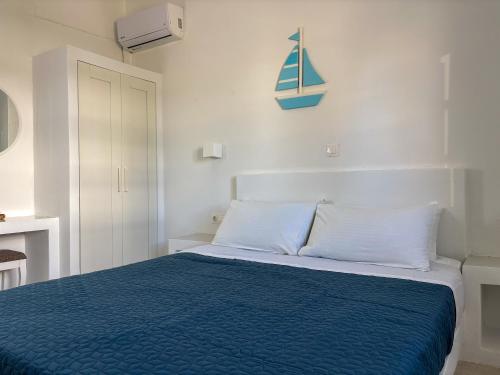 2 bedrooms, 3 beds