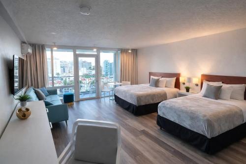 ESJ Towers Studio - Isla Verde Beach Access - image 2