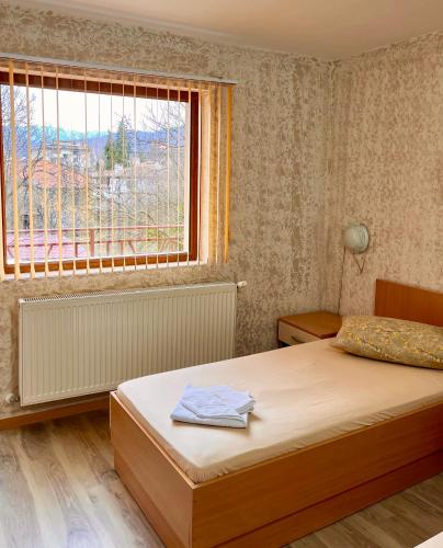 1 twin bed